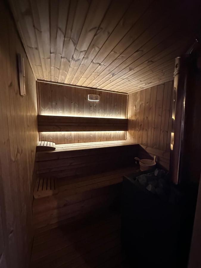 Villa Le Cinema Shiroki Dol 外观 照片