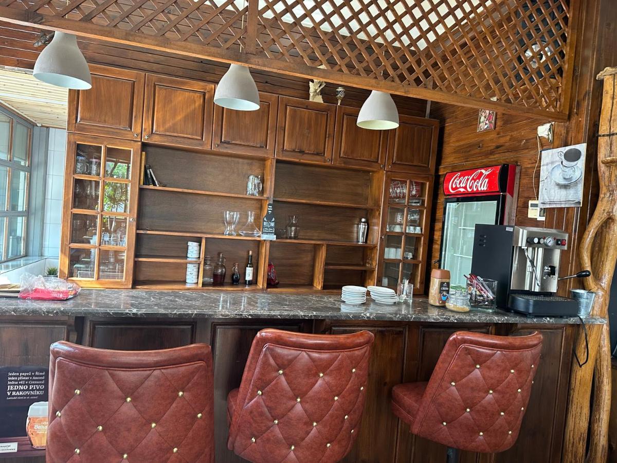 Villa Le Cinema Shiroki Dol 外观 照片